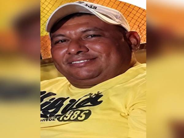 El hombre fue identificado como Víctor Flores.