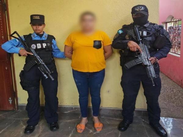En la imagen, una de las presuntas responsables de la muerte del ciudadano estadounidense.
