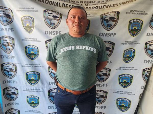 El detenido fue identificado como Byron Exequiel García Ramos, de 45 años.
