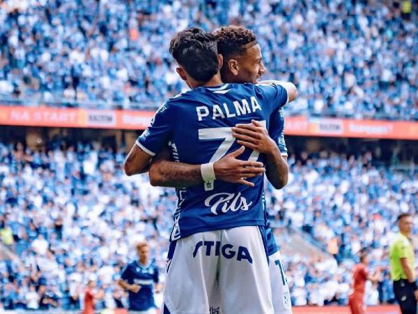 El Lech Poznán de Luis Palma se rezaga en la Liga de Polonia tras su regreso luego de fecha FIFA.