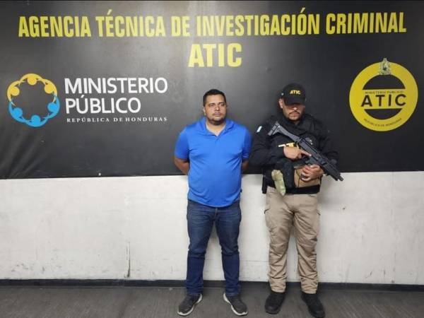 El informe forense determinó que la joven presentaba al menos 50 heridas provocadas por arma blanca.