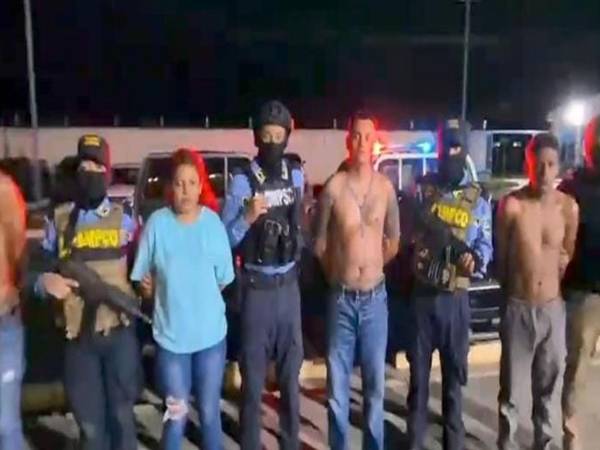 A los sospechosos se les supone responsables de los delitos de robo con fuerza e intimidación, encubrimiento de robo, tráfico de drogas, porte ilegal de arma de fuego de uso permitido y asociación para delinquir.