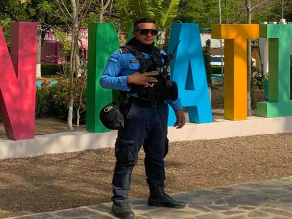 <b>Yorbic Adony Vallecillo, una de las siete víctimas mortales del accidente vial registrado ayer en la carretera CA-5</b>