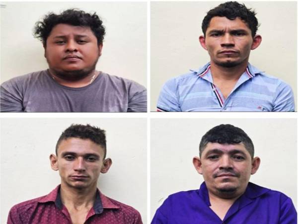 Imagen de los cuatro hombres condenados por tráfico ilícito de personas. Foto del MP.