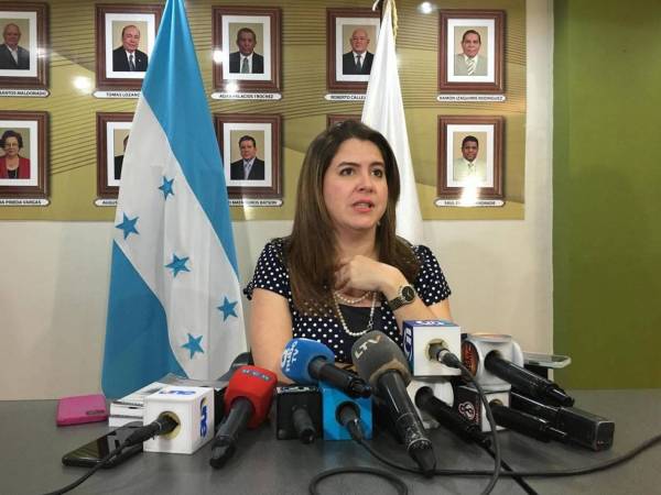 Imagen de archivo. Cossette López, consejera del CNE.