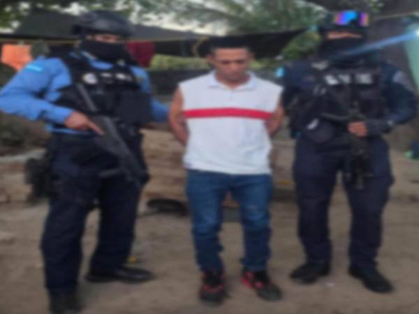 Imagen de uno de los detenidos durante los allanamientos en Choluteca.