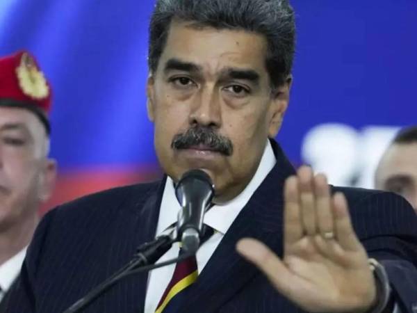 Nicolás Maduro y la primera dama, Cilia Flores, fueron capturados esta madrugada por EEUU.