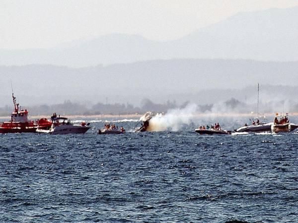 El suceso se produce en medio de una fuerte tensión entre Estados Unidos y Cuba, luego de que Washington impusiera un asedio petrolero a la isla e instara a La Habana a alcanzar un acuerdo. EFE