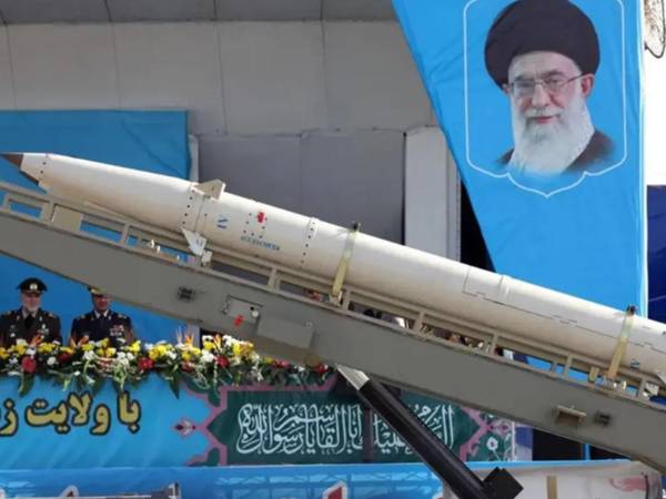 Unos diez cayeron en zonas abiertas y el resto fue interceptados. Imagen de archivo EFE