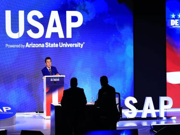 Conversatorio De frente, organizado por la <b>Universidad de San Pedro Sula</b> <b>(USAP).</b>