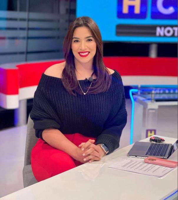 Actualmente presenta el noticiero HCH matutino. 