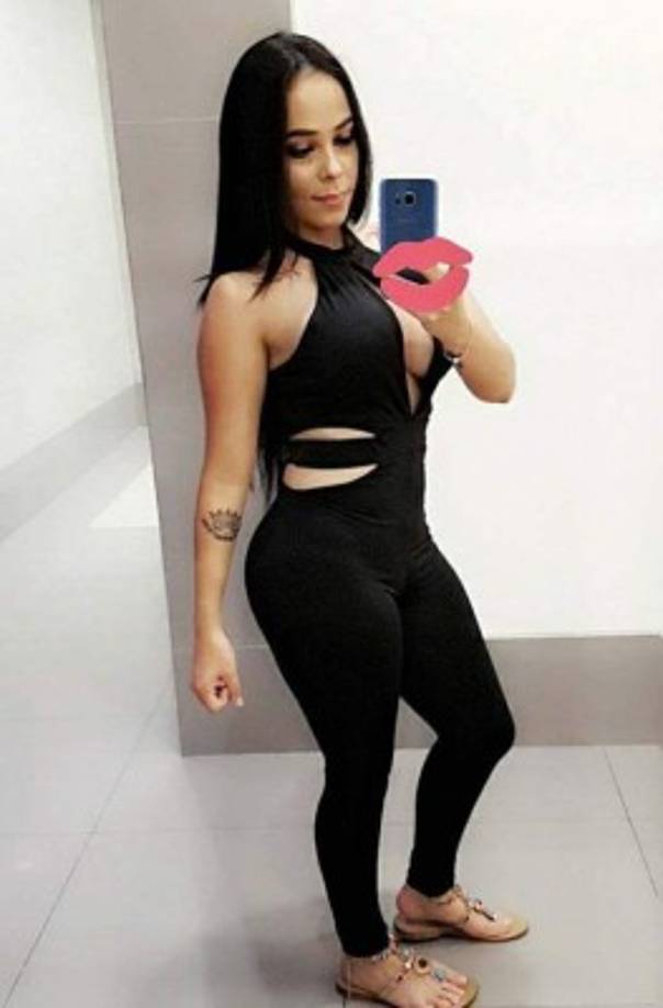 La sexy chica cuenta con 24 años de edad.