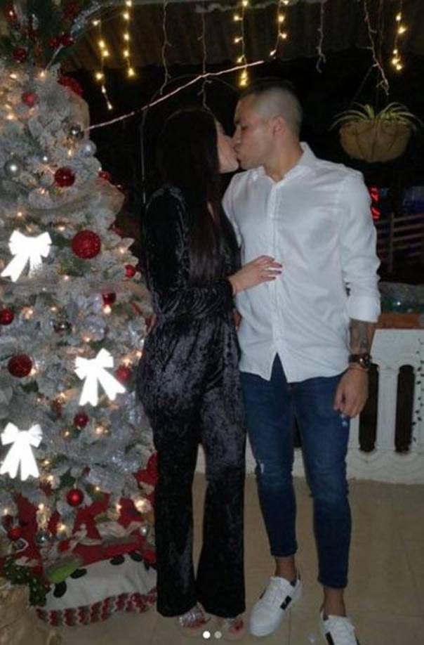 José Escalante: El volante del Motagua está casado conMarcela Chahín.