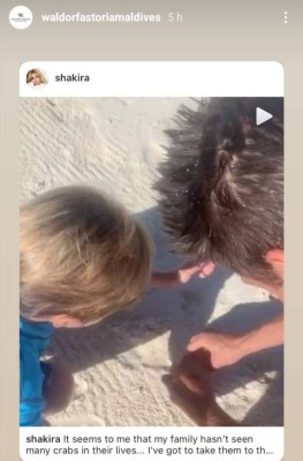 Shakira publicó un pequeño video de su familia, donde indicaba: <br/>“Mi familia parece que nunca hubieran visto un cangrejo. Me parece que los tengo que llevar a la playa más seguido...'.