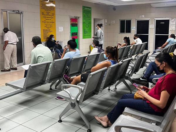 Este año, los derechohabientes han denunciado deficiencias en el servicio del IHSS, así como escasez de citas y medicamentos.