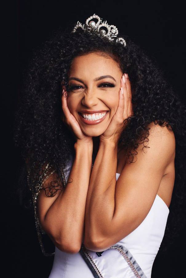 ”Cumplir 30 se siente como un frío recordatorio de que me estoy quedando sin tiempo para ser importante a los ojos de la sociedad, y es exasperante”, dijo la joven.