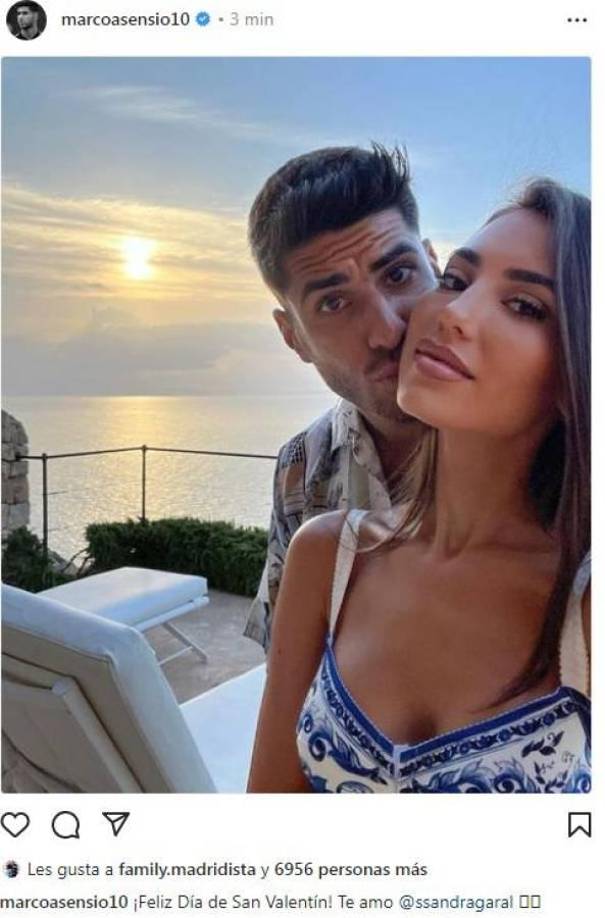 “Feliz día. Te amo”, escribió Marco Asensio, quien también lo pasa feliz junto a su bella novia.