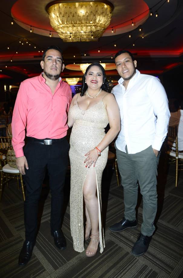 Josuá Alcántara, Alba Molina y Josué Escobar