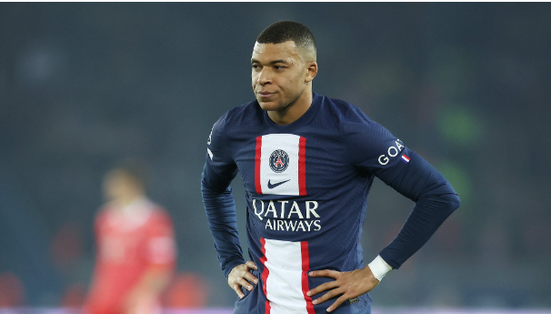 El PSG lanza otra “amenaza” a Mbappé si no renueva su contrato