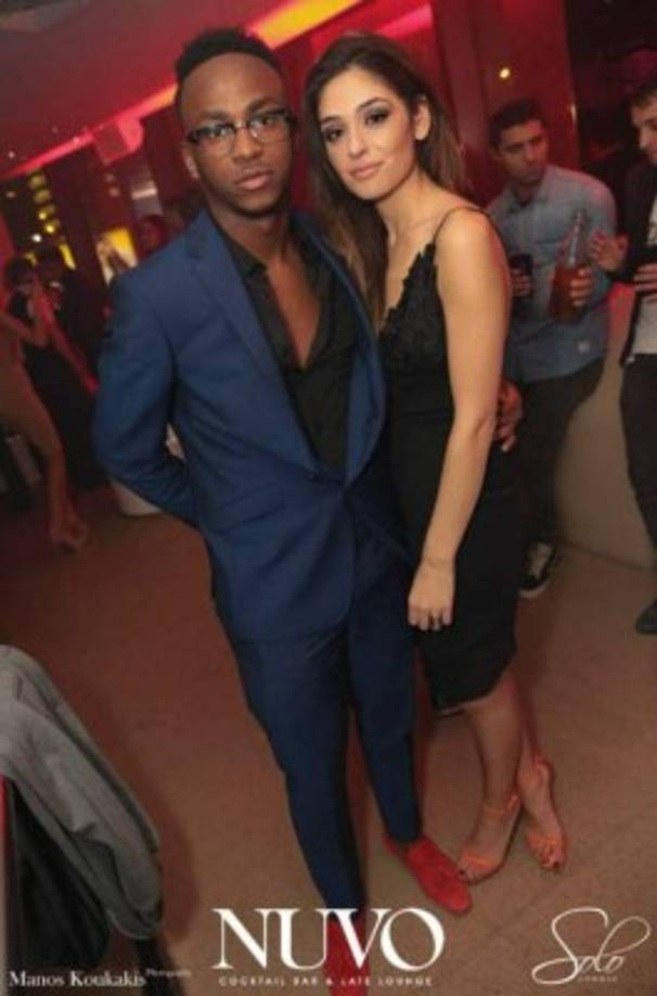 Pero como si esto fuera poco, ahora una mujer asegura también ser madre de otro hijo del jugador del Stoke City. Es una enfermera africana de 28 años, amiga de la infancia de Berahino, cuya identidad no fue revelada por conflictos legales, dio a luz a una niña el 15 de julio, también en el Manor Hospital de Walsall.