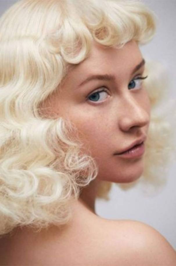 'Soy un artista, intérprete, eso es lo que soy por naturaleza. Pero estoy en un lugar, incluso musicalmente, donde es una sensación liberadora ser capaz de despojarlo todo y apreciar quién eres y tu belleza cruda' dijo.<br/>