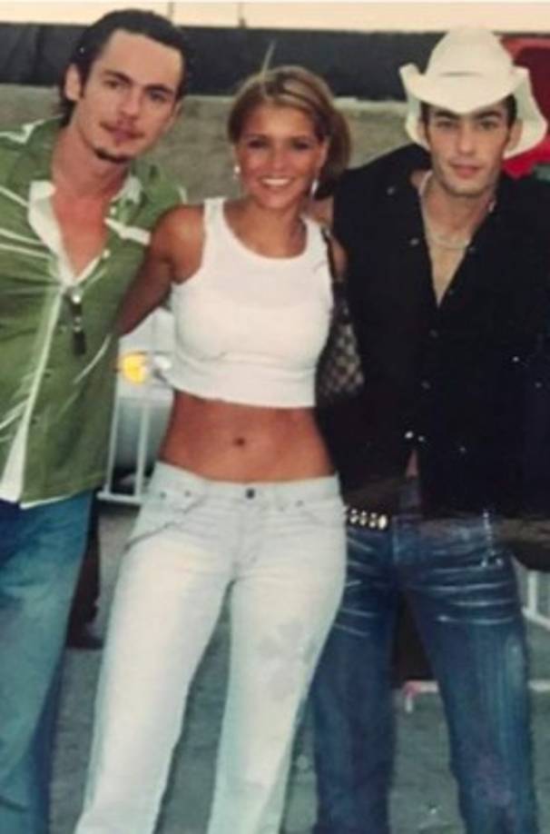 La actriz Grettell Valdez personificó a Daniela Jiménez en Clase 406, una joven que en un inicio quiso convertirse en la nueva Magdalena y además se involucró con Fercho (Christian Chávez) a pesar de qué éste estaba saliendo con Gaby. <br/><br/>