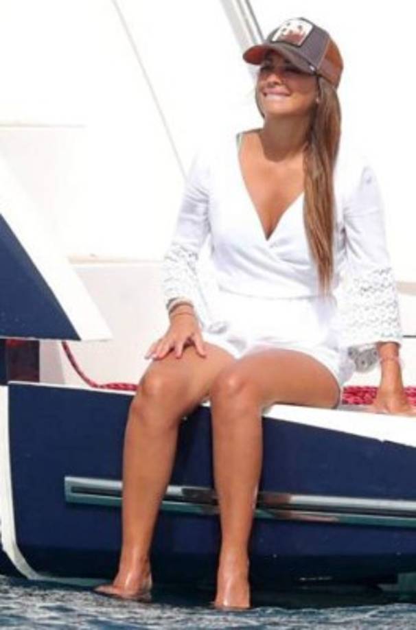 Antonella Roccuzzo cuenta con 30 años de edad y ha presumido de su cuerpazo. FOTO GTRES.