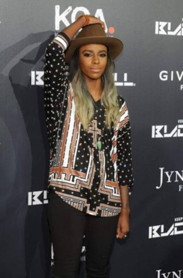 Angel Haze<br/><br/>La rapera dijo: ' Veo a las personas por lo que son ... No baso todas mis relaciones en el sexo... Me importa conectarme con personas en un nivel más profundo ... Quiero algo que tenga raíces profundas.', expresó en entrevista con MTV en 2013. Cuando le preguntaron si se identificaba como pansexual, agregó.' Si tuviera que identificarme, ese es el término que usaría para describir cómo me siento'.