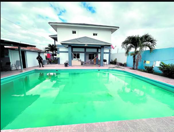 La insólita forma en que exfiscal Francia Medina supo que la estafaron con un reloj Rólex