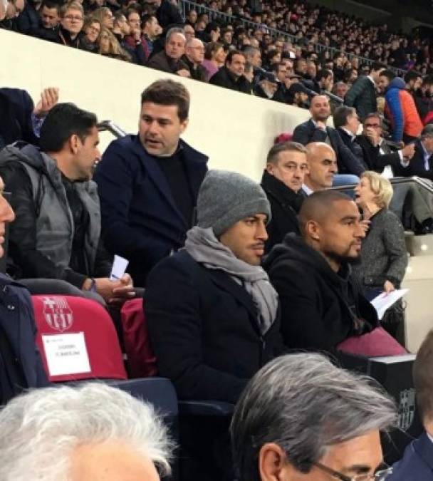 Mauricio Pochettino estuvo en las gradas del Camp Nou viendo el partido Barcelona-Lyon. Estuvo cerca de Rafinha y Boateng.