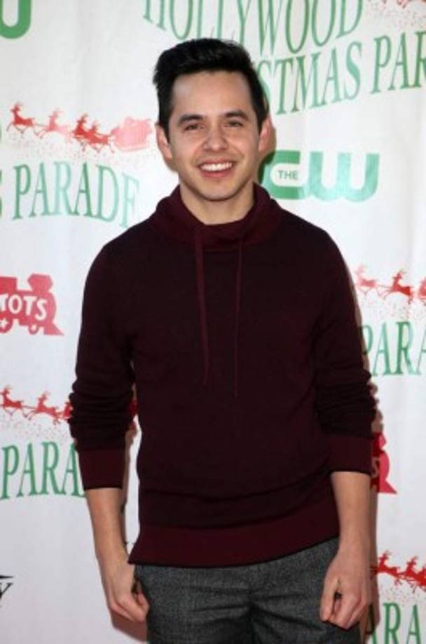 'No sé qué hacer con eso y no tengo todas las respuestas. Solo los invito a que consideren hacer espacio para ser más comprensivos y compasivos con aquellos que son LGBTQIA + y aquellos que son parte de esa comunidad y que tratan de encontrar ese equilibrio con su fe, que también es una gran parte de su identidad como yo' explicó.