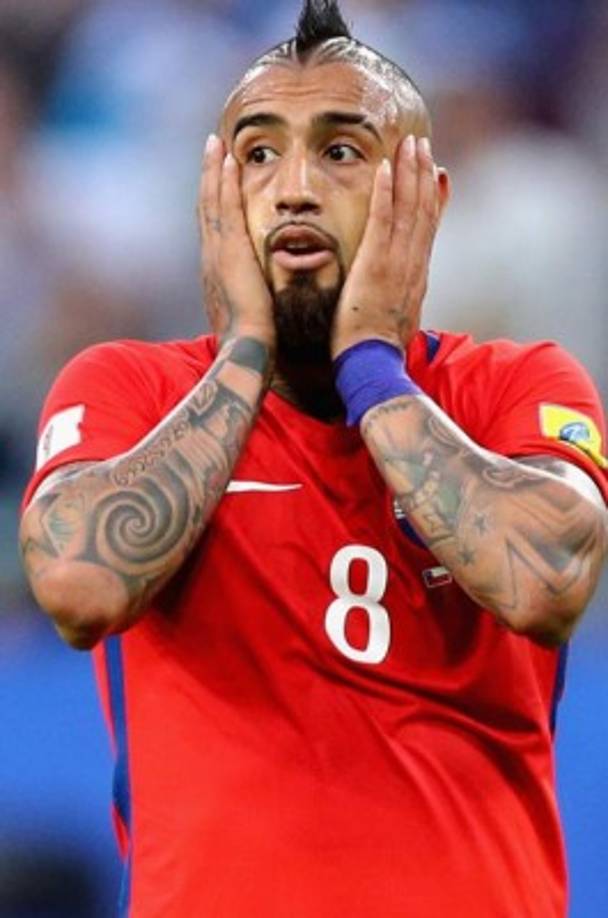 Arturo Vidal: En el Inter de Milán quieren al volante chileno para que pueda encabezar su proyecto pero hoy en el Bayern por medio de Ancelotti han señalado que no se mueve del club germano.