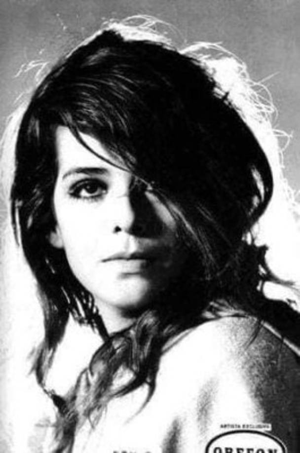 Su última aparición en televisión fue en la novela 'Amores verdaderos' de 2013, donde interpretó a Imperia Roca. <br/>Foto de archivo de Renata Flores en su juventud.