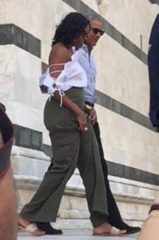 La visita de Obama y Michelle a Italia coincide con la llegada del presidente Trump y su esposa Melania a Roma para reunirse con el Papa Francisco este miércoles.