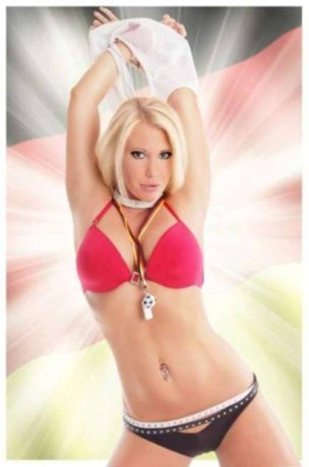 Ahora se llama Samira Summer y se divierte más que pateando balones, según dijo en una entrevista para el diario Marca.