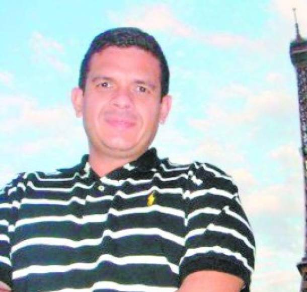 Nominado como el testigo estrella de la fiscalía neoyorquina, Lobo, condenado en 2017 a 24 años de cárcel en Estados Unidos, aseguró que había pagado sobornos “dos veces” a Juan Orlando Hernández, acusado de crear un narcoestado en Honduras durante sus dos mandatos (2014-2022) y proteger el tráfico de drogas y armas.