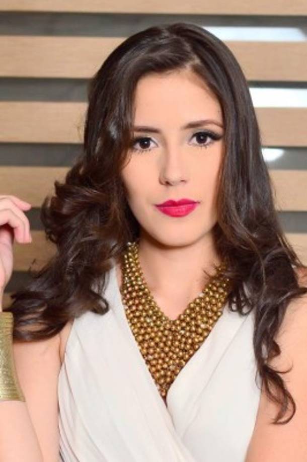 Dayana Sabillón representa a Siguatepeque. Las candidatas desfilarán en traje coreográfico, bañador y gala ante un jurado calificador.