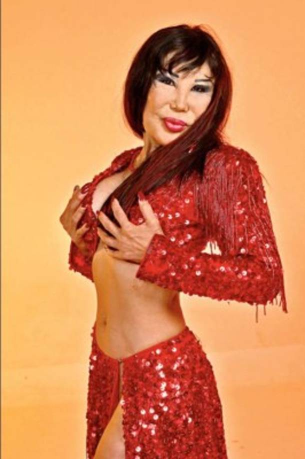 Para 2006 los cambios en su rostro continuaban haciéndose más notorios, sin embargo Lyn May mantuvo el espectacular físico que la hizo famosa.<br/><br/>