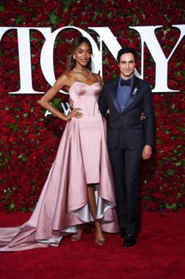 La modelo Jourdan Dunn y el diseñador Zac Posen.