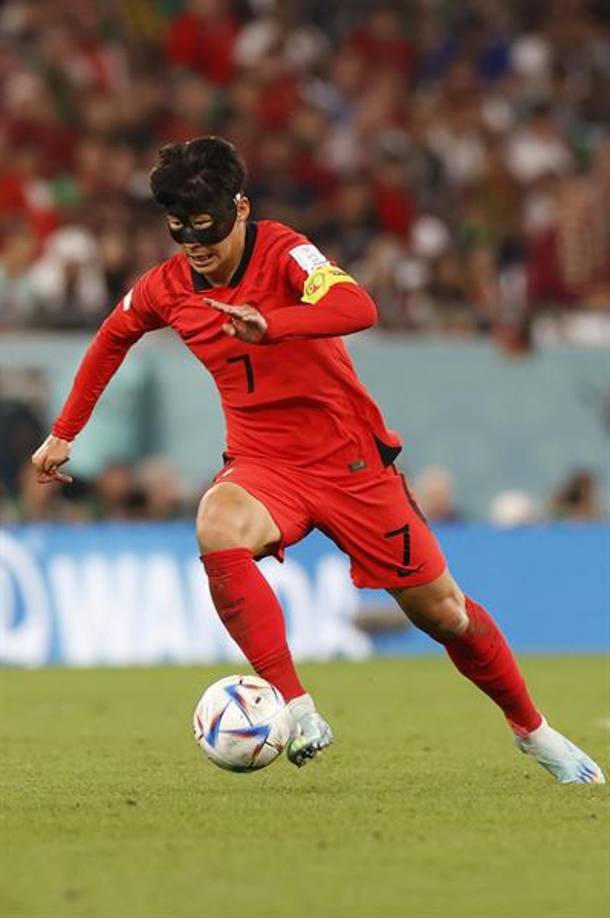 Heung Min Son fue uno de los héroes de su equipo tras brindar la asistencia del segundo gol que los metió a octavos.