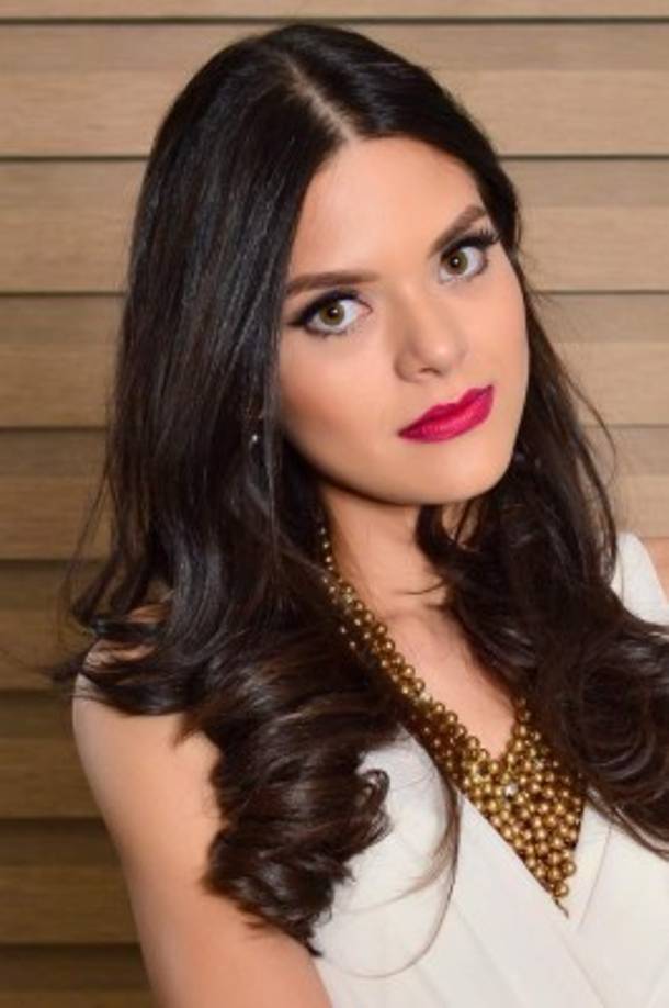 La candidata de San Pedro Sula es Bernadette Quintanilla.