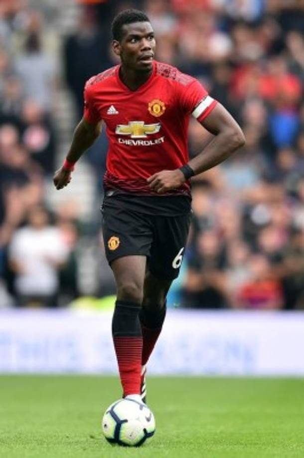 En el Barcelona no dan por cerrada la ‘Operación Pogba’. Guillermo Amor, director de relaciones institucionales y deportivas del club azulgrana, ha hablado sobre un fichaje que suena desde hace semanas: Paul Pogba. 'Tenemos una buena plantilla ahora mismo para afrontar los objetivos que tenemos. No sabemos lo que puede pasar, pero tenemos un nuevo equipo potente', respondió, sin negar el interés en Pogba.