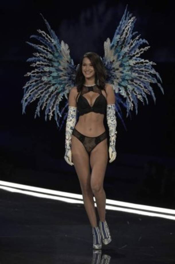 'Sé lo que se siente no querer levantarse de la cama por los dolores de huesos y el cansancio y los días de no querer socializar o estar cerca de la gente porque la ansiedad y la niebla mental no valen la pena'.<br/><br/>La equitación 'era mi sueño de mi vida y lo que hacía todos los días hasta que me detuve y me di cuenta de que ya no tenía el poder mental para montar a caballo, así que eso fue todo', explicó en ese momento.<br/>