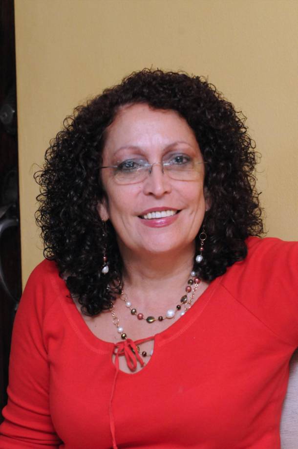 La excomandante guerrillera Mónica Baltodano, el exsecretario de relaciones internacionales del Frente Sandinista de Liberación Nacional (FSLN) Julio López Campos, y el exmiembro de la Junta de Gobierno después de la caída de la dictadura de los Somoza, Moisés Hassan, son otros a los que le retiraron su nacionalidad.