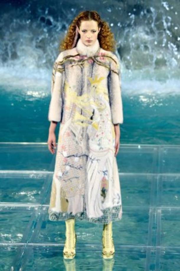 Desfile, en la Fontana di Trevi.