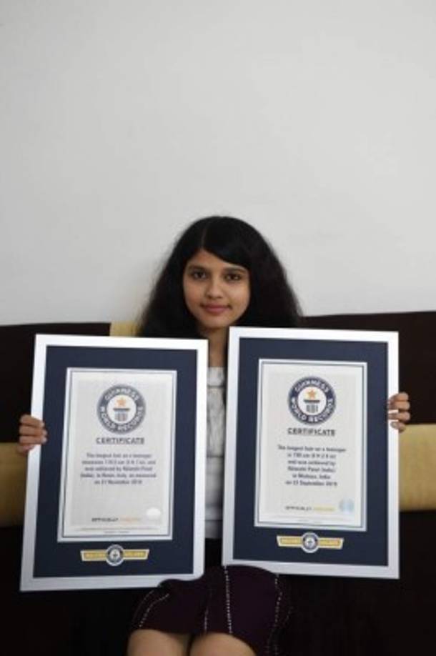 'A los seis años, tuve una muy mala experiencia en un salón de belleza local', cuenta a la AFP. 'Desde entonces, tengo mucha aprensióno cuando se trata de cortarme el cabello. Mis padres aceptado mi decisión y ahora mis cabellos se convirtieron en mi amuleto de la suerte', agregó.