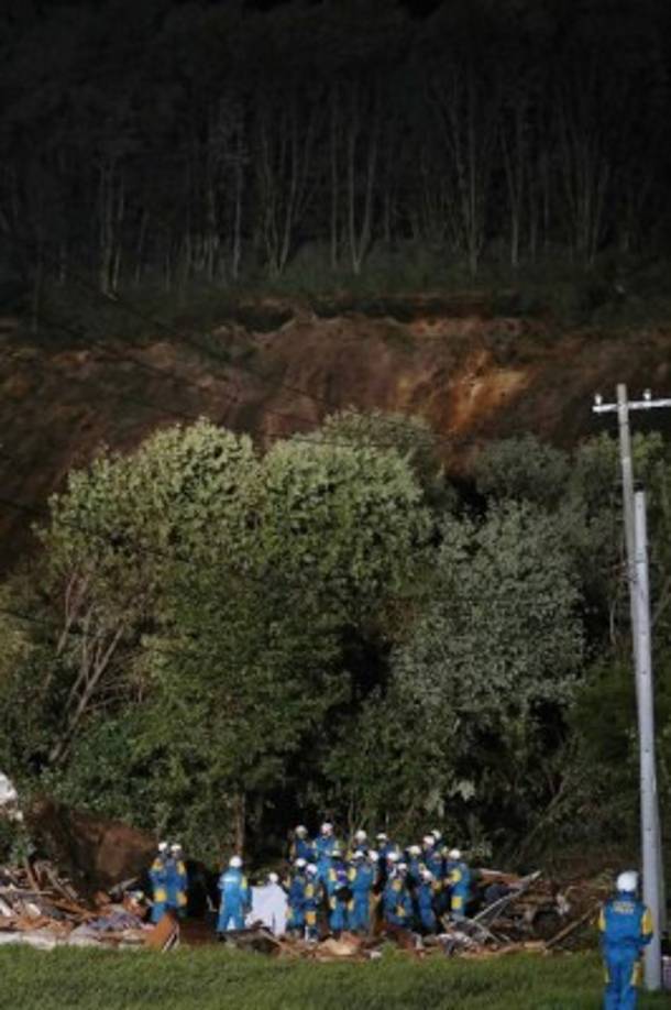 'Vamos a esforzarnos lo máximo para salvar vidas', declaró el primer ministro, Shinzo Abe, tras una reunión de crisis.