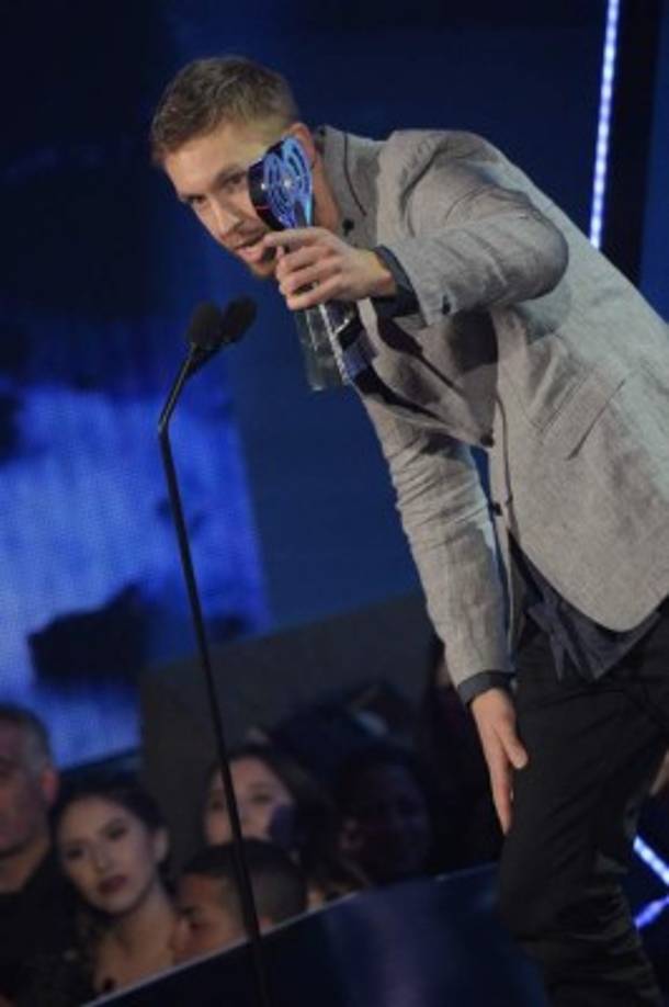 El novio de Taylor Swift agradeció a sus fans por este premio tan importante para su carrera.