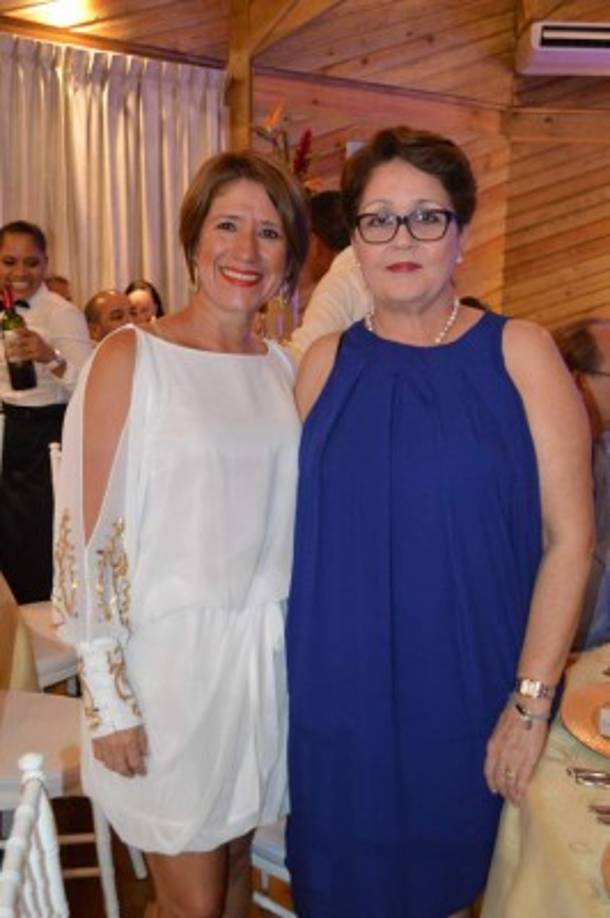 Lynn Isnardi y Nelly Rodríguez.