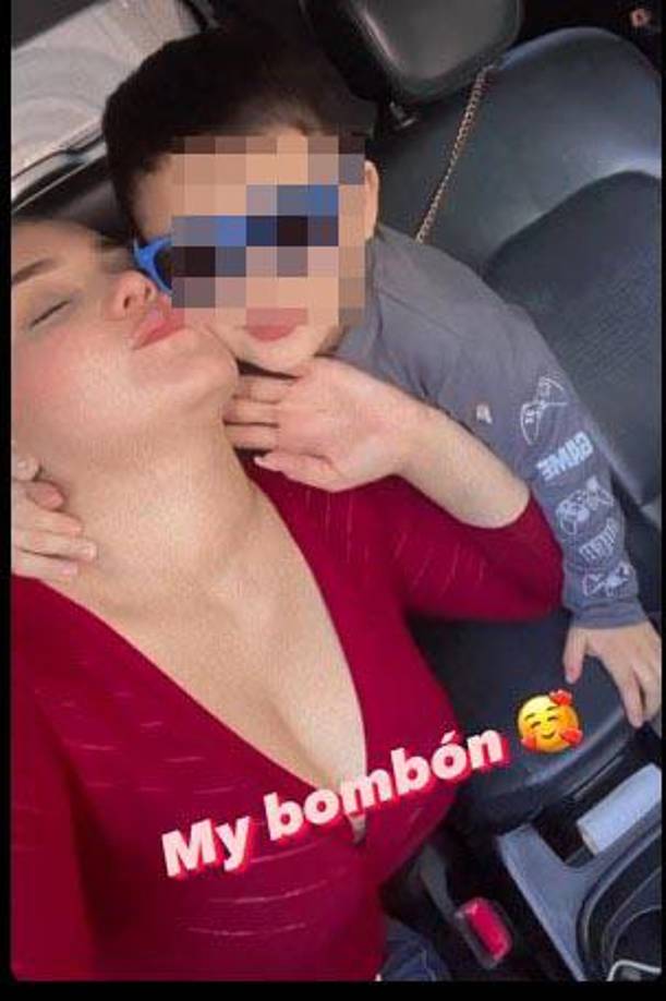 “Roxy”, como le decían sus amigos, era muy activa en las redes sociales en donde subía bastante contenido de su hijo de cinco años al que no solo amaba, si no que lo presumía como su gran amor.
